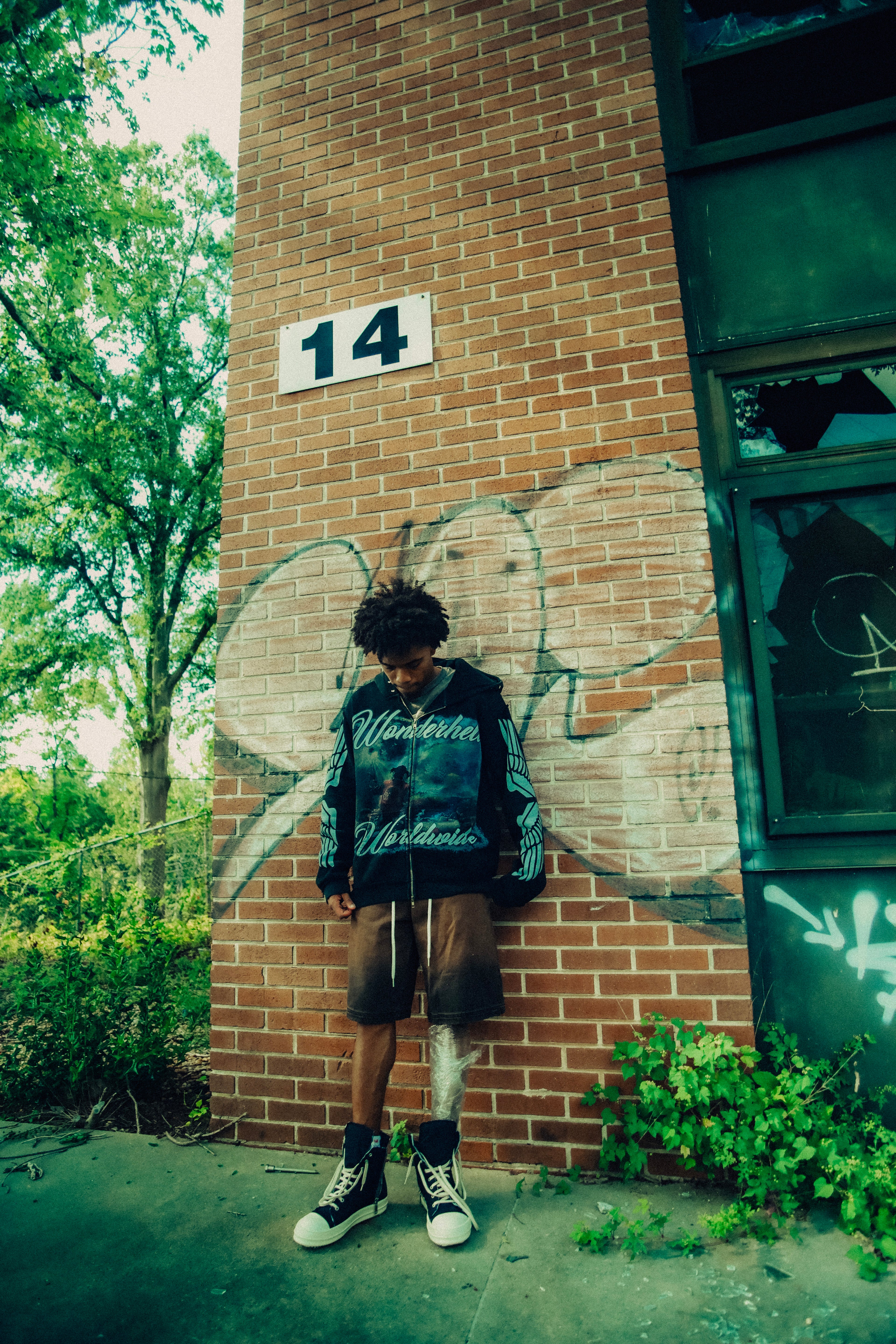 Wonderhell Zip Ups Black